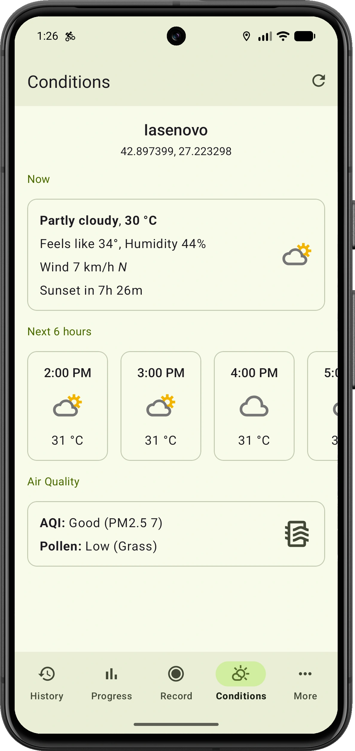 VMFit Conditions screen showing weather, air quality, wind and hourly forecast information